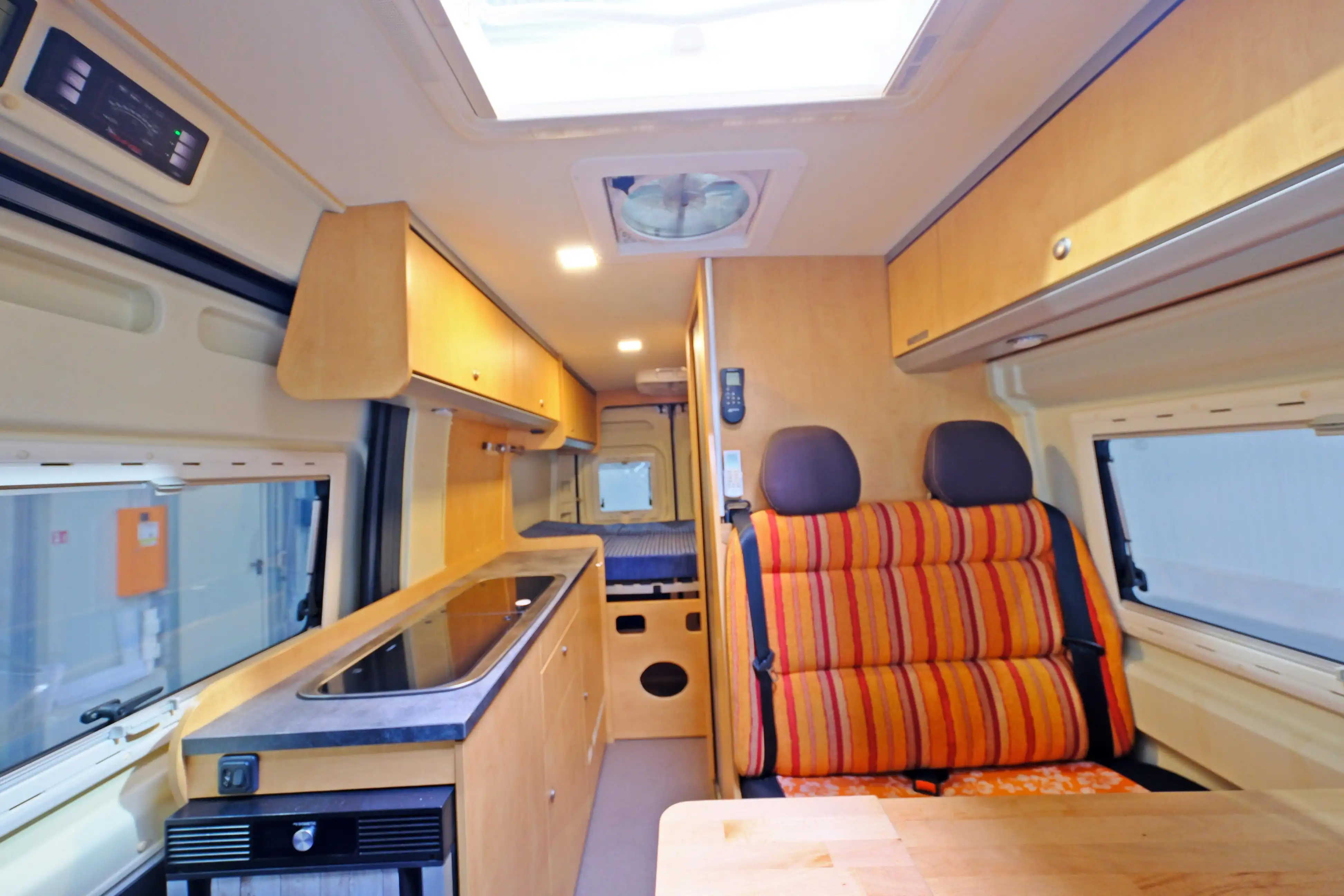 CLEVER Van 600 Celebration